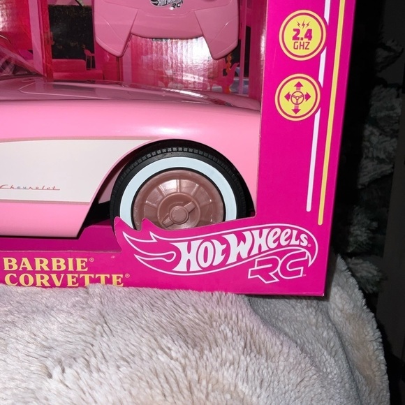 Hot Wheels RC Barbie Corvette Remote Control Car from Barbie: The Movie - Picture 2 of 16